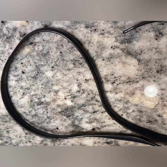 Vintage Michael kors Elegant navy blue Leather Crossbody Bag 9x6in w/ 19in strap - Picture 14 of 14